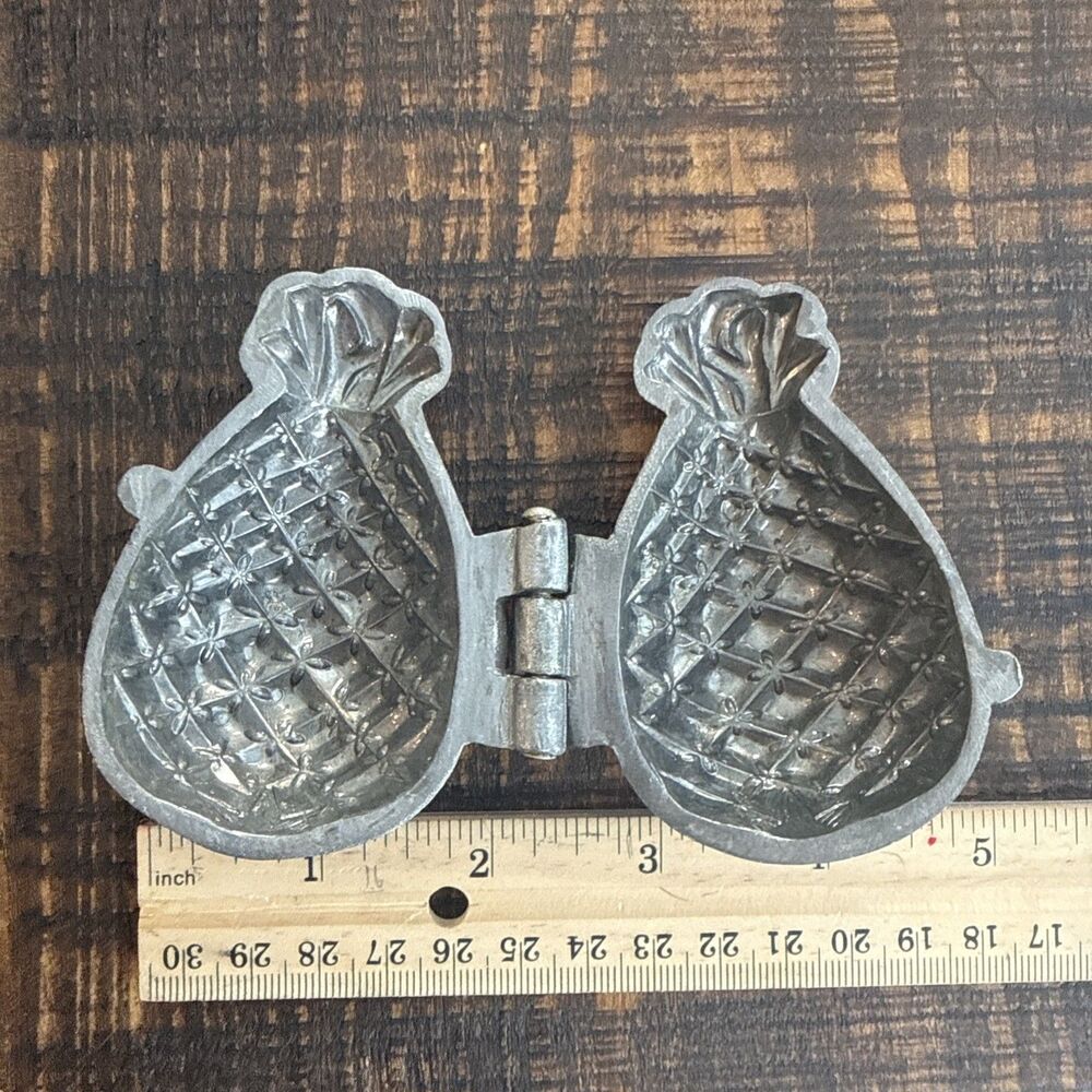 Vintage Pewter Ice Cream Chocolate Candy Mold Pineapple Welcome Hospitality
